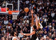 英雄联盟总决赛赛程-掘金绝杀鹈鹕，保罗统治全场