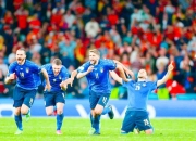 英雄联盟总决赛2025-小组赛阵容豪华，赛场现实力差距的简单介绍