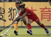 -韩国代表团在曲棍球比赛中夺冠