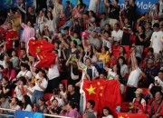 英雄联盟总决赛直播-包含体育赛事精彩上演，球迷欢呼不断的词条