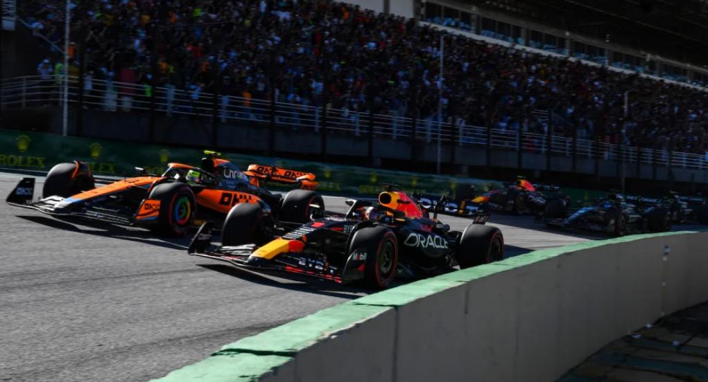 阿斯顿马丁鏖战梅赛德斯,勒克莱尔带队取胜的简单介绍 阿斯顿马丁鏖战梅赛德斯,勒克莱尔带队取胜的简单介绍