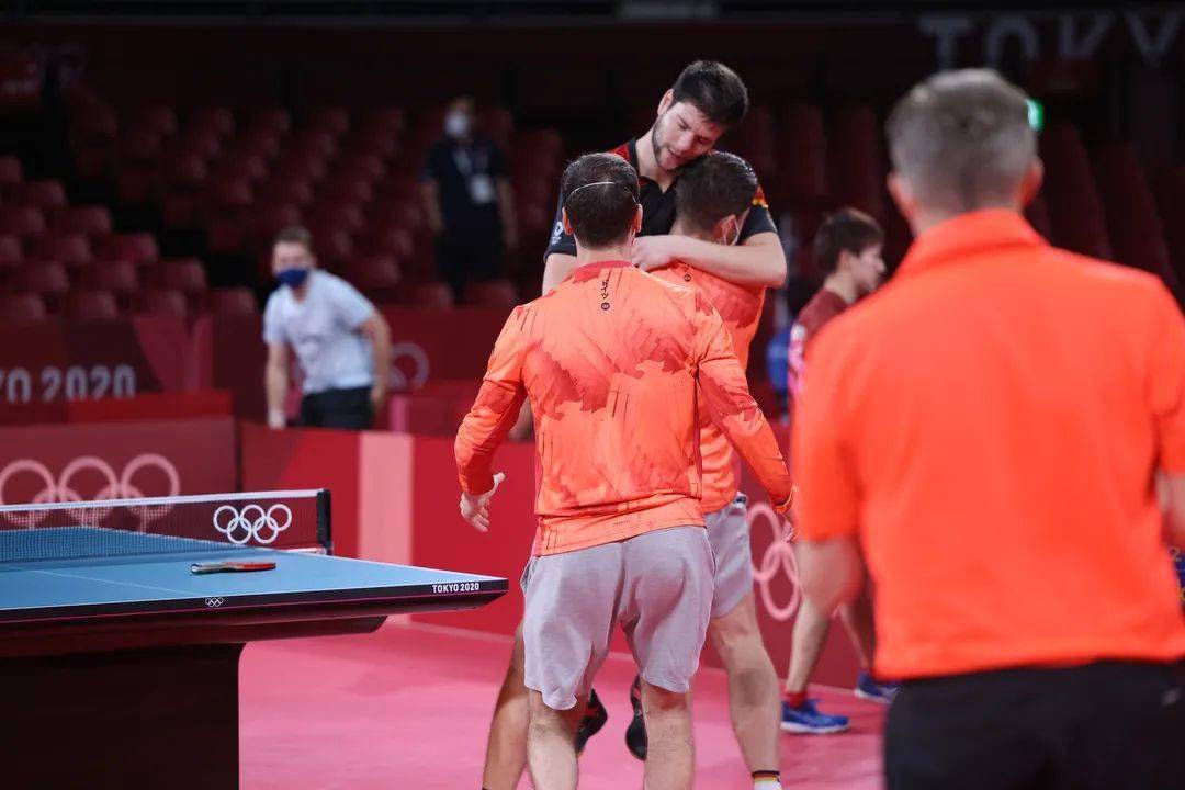 德国队横扫韩国队,张继科带队取胜 德国队横扫韩国队,张继科带队取胜