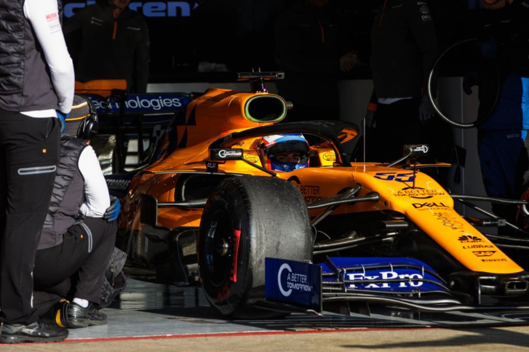 迈凯伦完胜红牛二队,拉塞尔关键制胜 迈凯伦完胜红牛二队,拉塞尔关键制胜