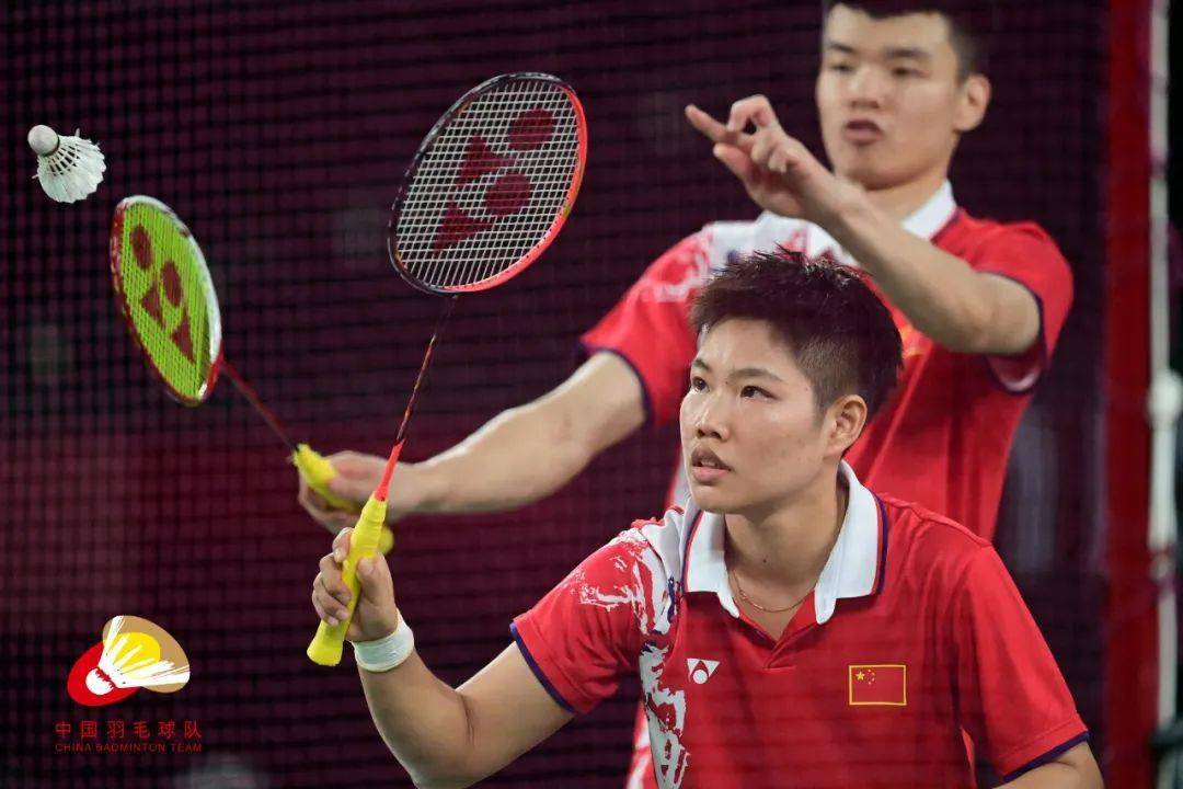 韩国队绝杀德国队，黄鸭组合扛起全队