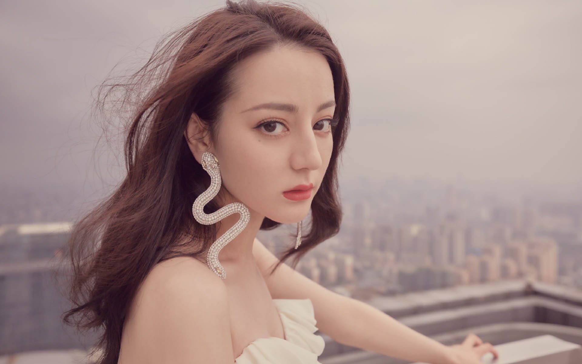 改写历史！奥亚尔萨瓦尔末节独砍23分，美国男篮险胜巴西挺进决赛